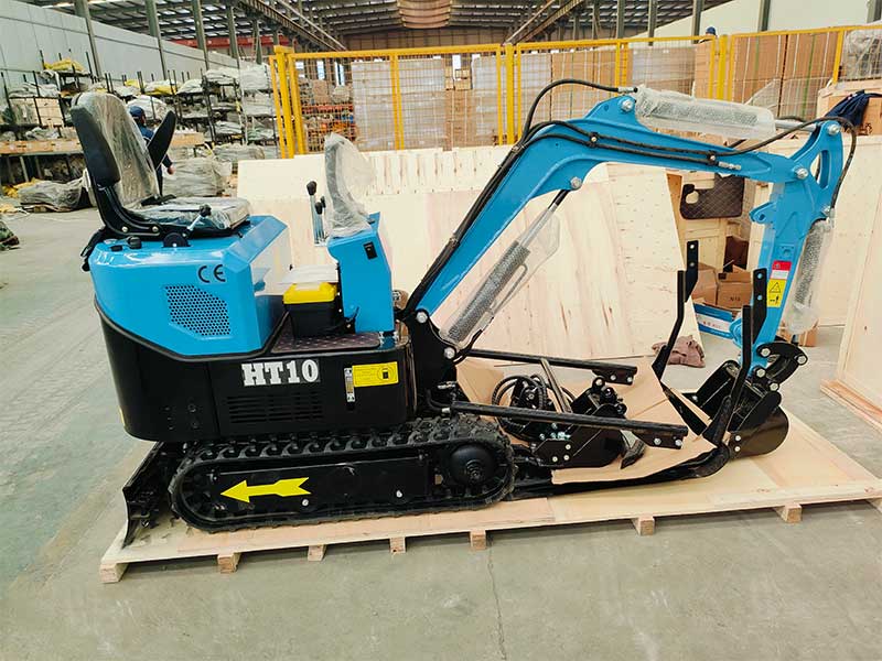 HT10 小型挖掘機發往俄羅斯