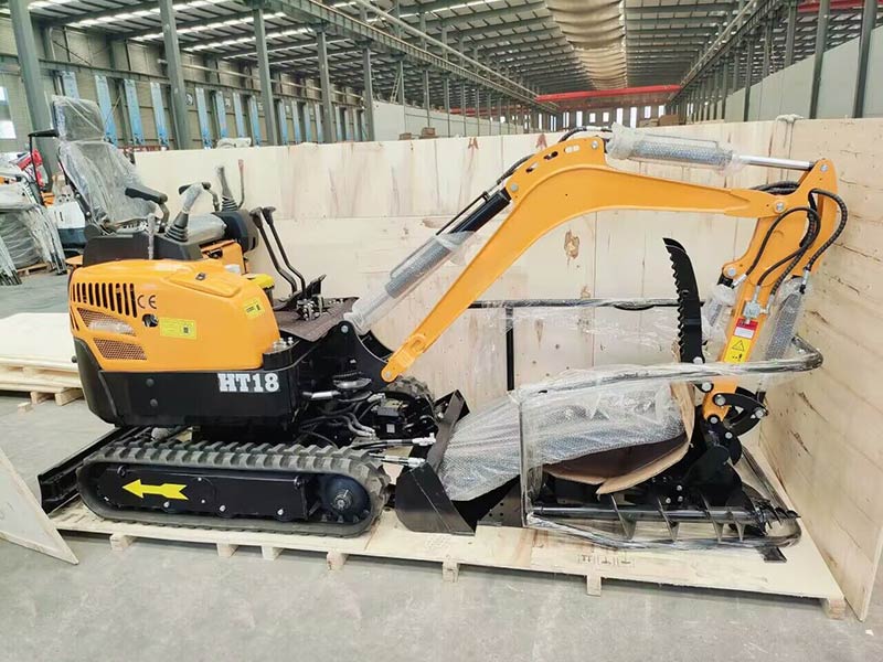 HT18 迷你挖掘機發往西班牙